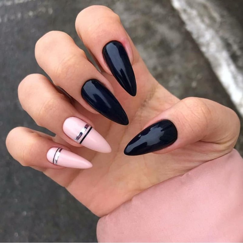 Бордовые глянцевые ногти