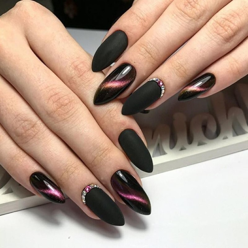 Маникюр на длинные ногти острые