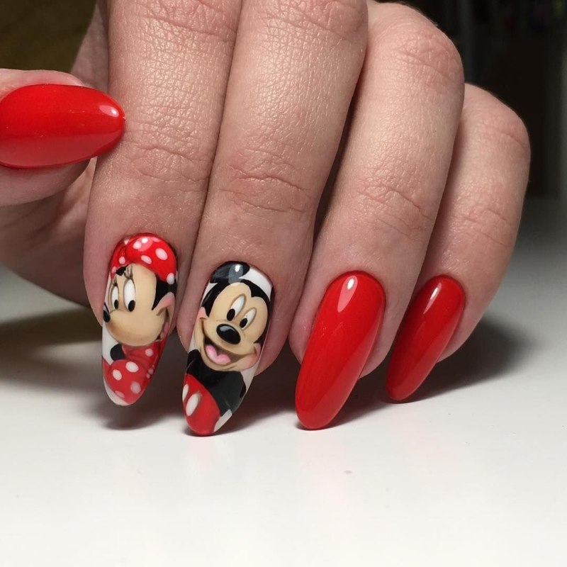 Маникюр мультяшки Гарцева