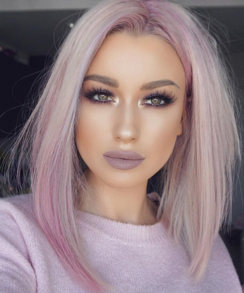 Розовые волосы