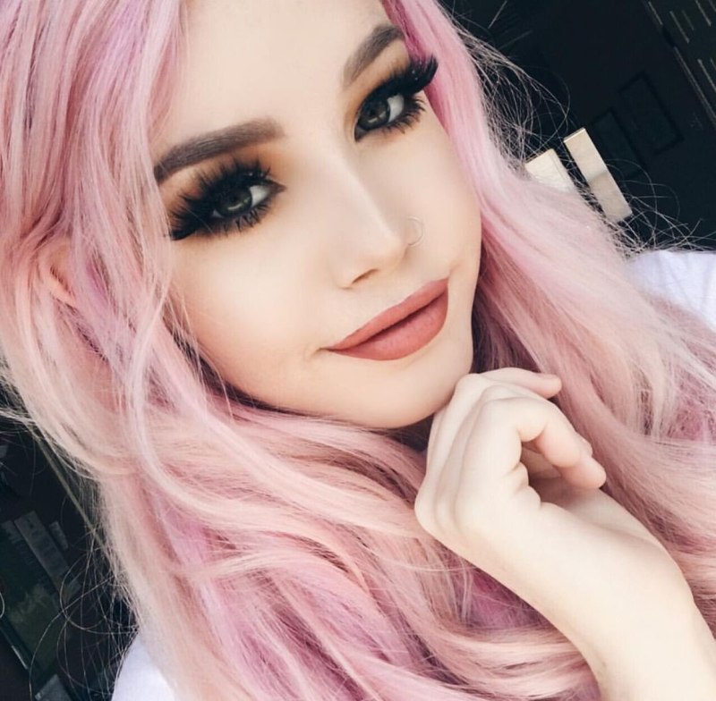 Hailie Barber розовые