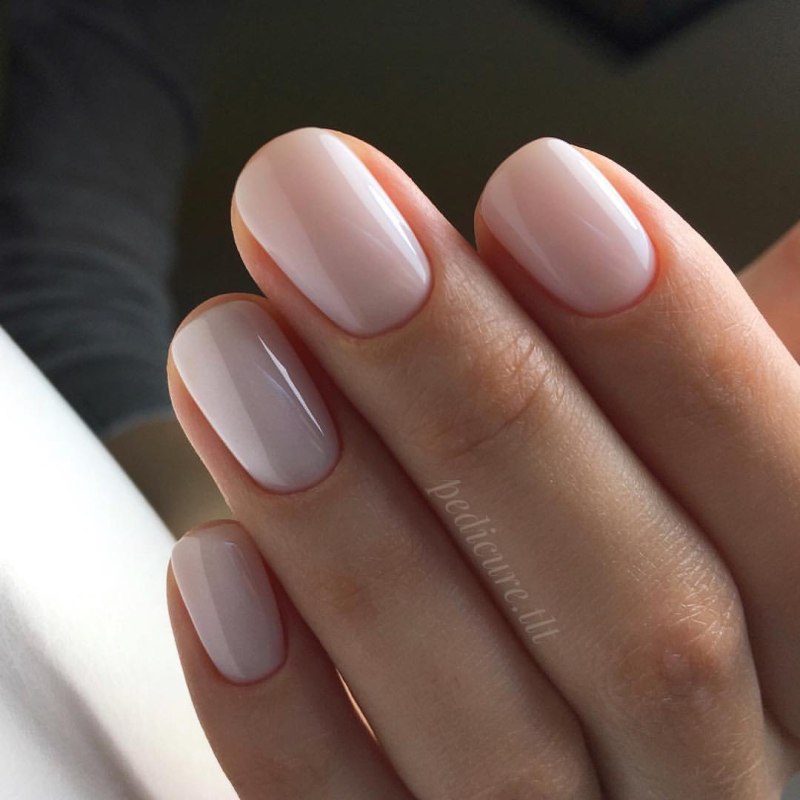 Свнтлотрозовый маникюр