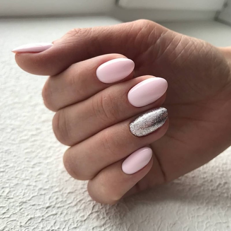 Нейтральный маникюр