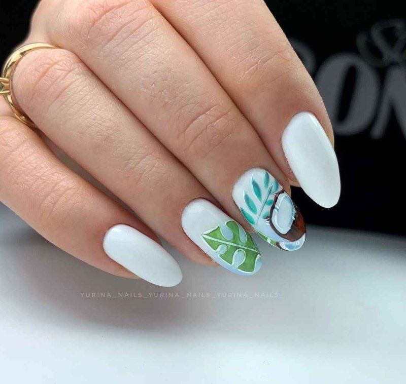 Маникюр лавандовый с авокадо