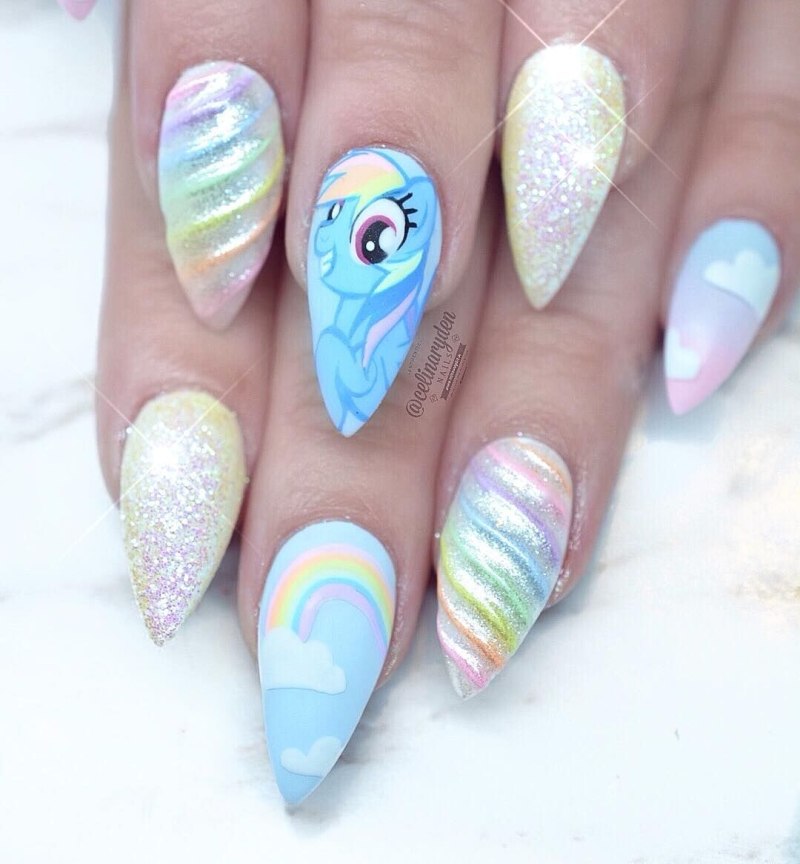 Маникюр Баунти фото