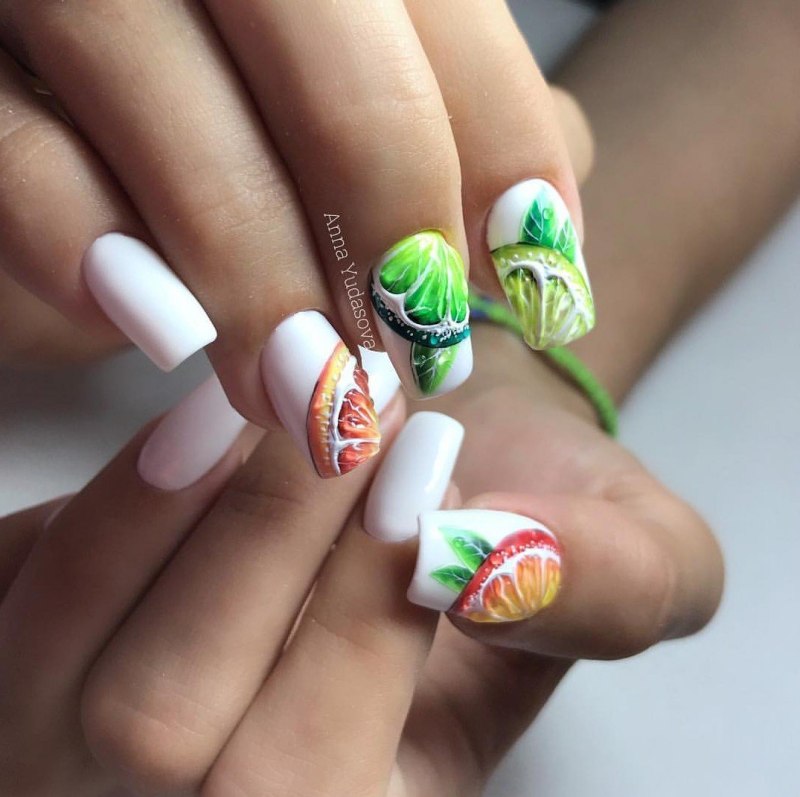 Ногти гель лаком летние