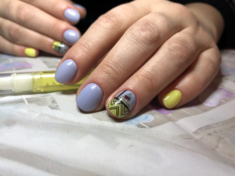 Маникюр Кокос Баунти