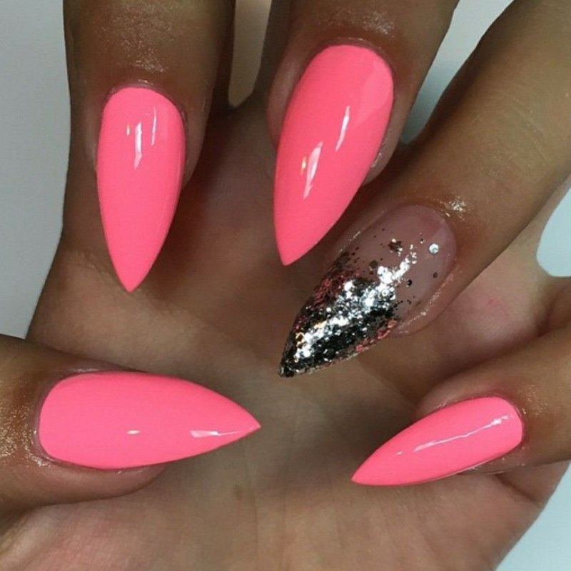 Ногти длинные острые яркие