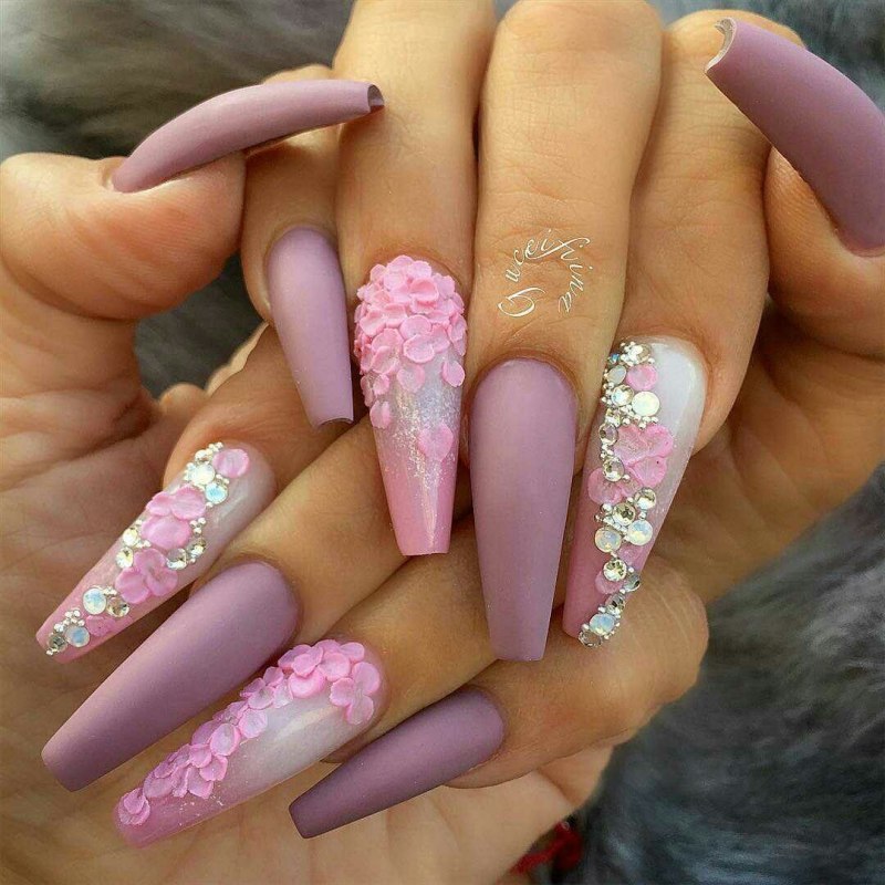 Ногти балерина розовые яркие