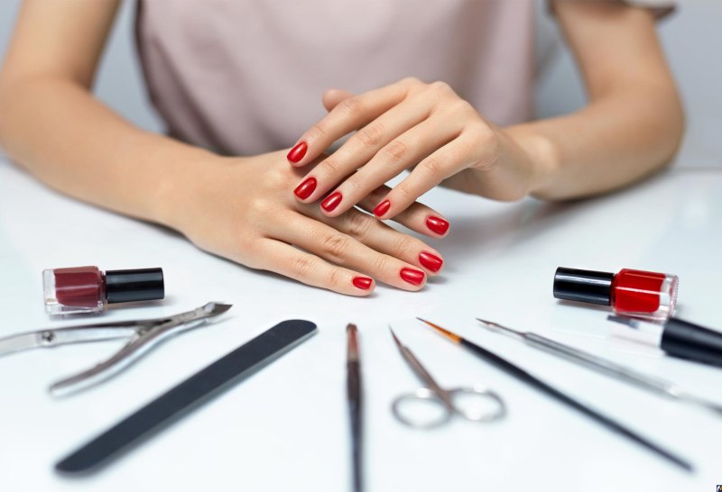 Ногти мастер маникюра инструменты
