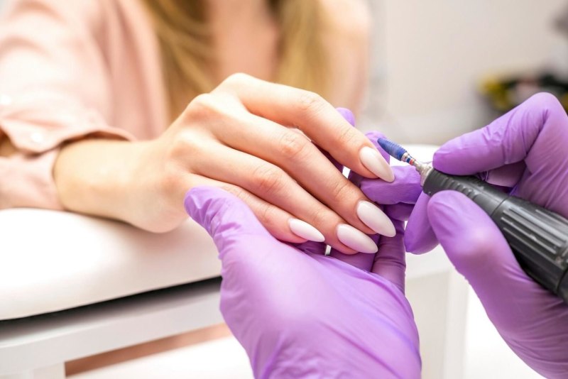 Аппаратный маникюр и педикюр
