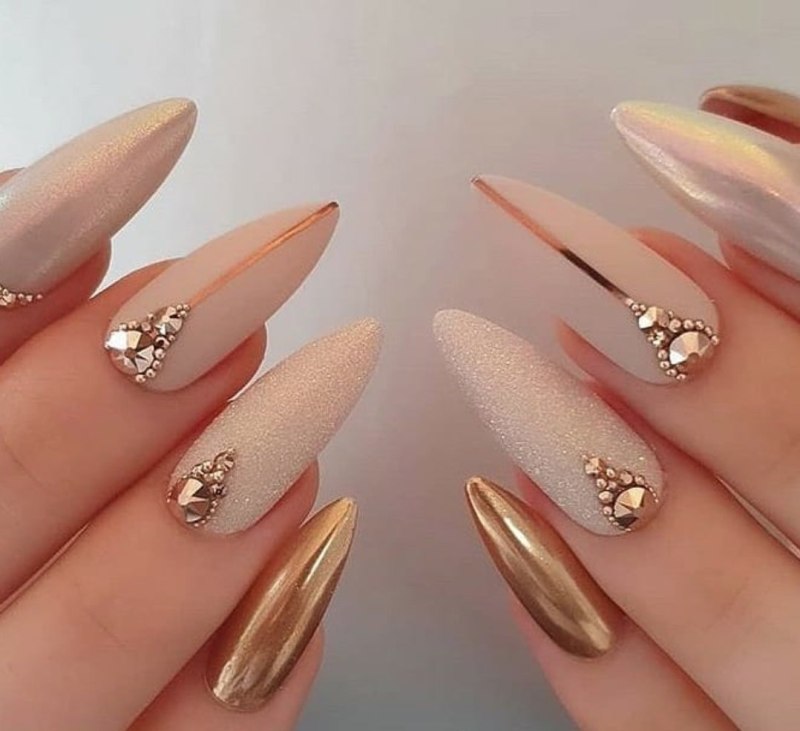 Матовый нюд миндаль