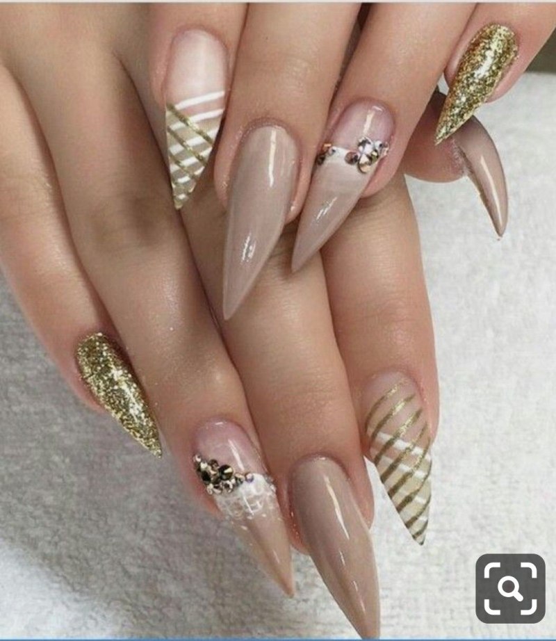 Короткие острые ногти