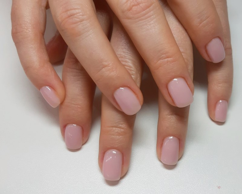 Короткие овальные ногти