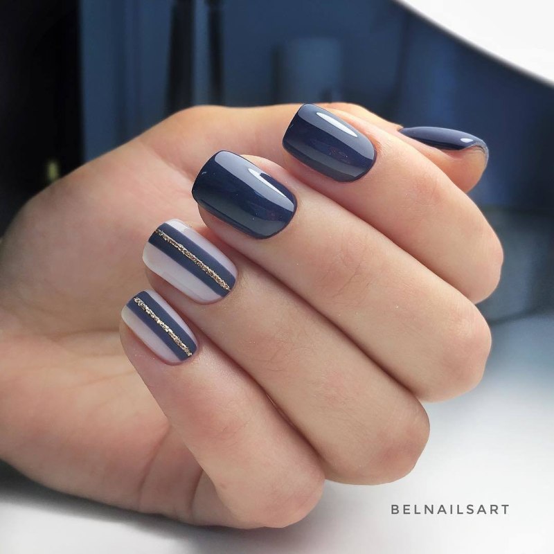 Маникюр градиент с полосками