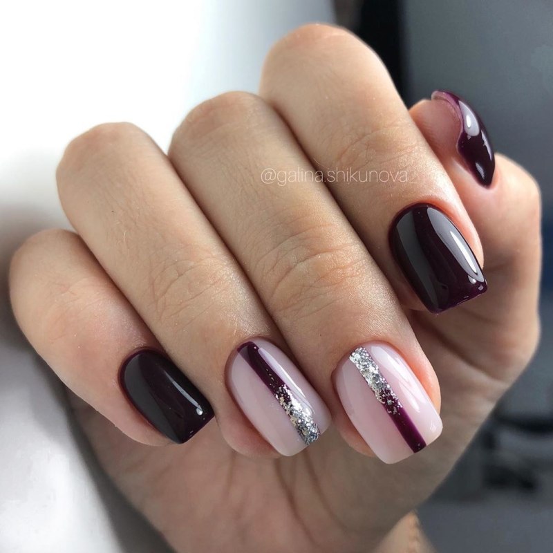 Маникюр с черными полосками