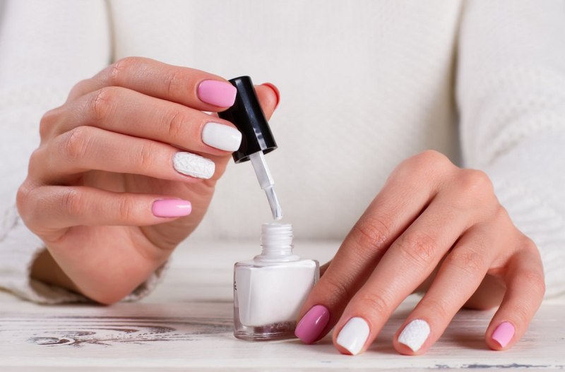 Маникюр омбре губкой