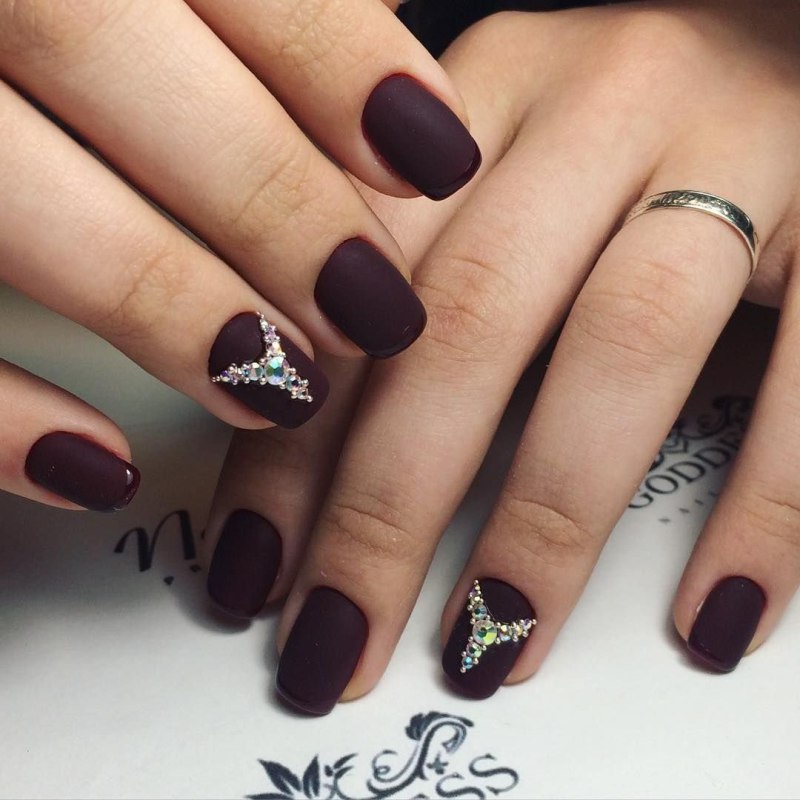 Шоколадный маникюр