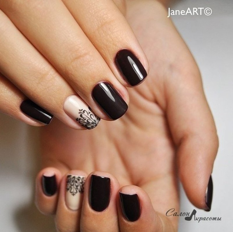 Бордовый маникюр квадрат