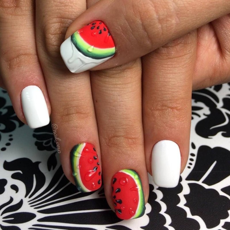 Накрашенные ногти