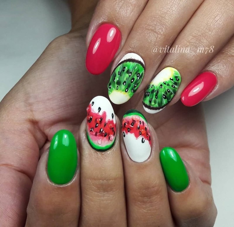 Маникюр матовый Арбуз