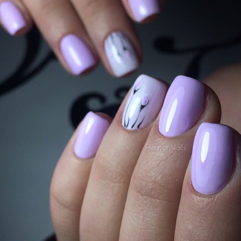 Сиреневые ногти