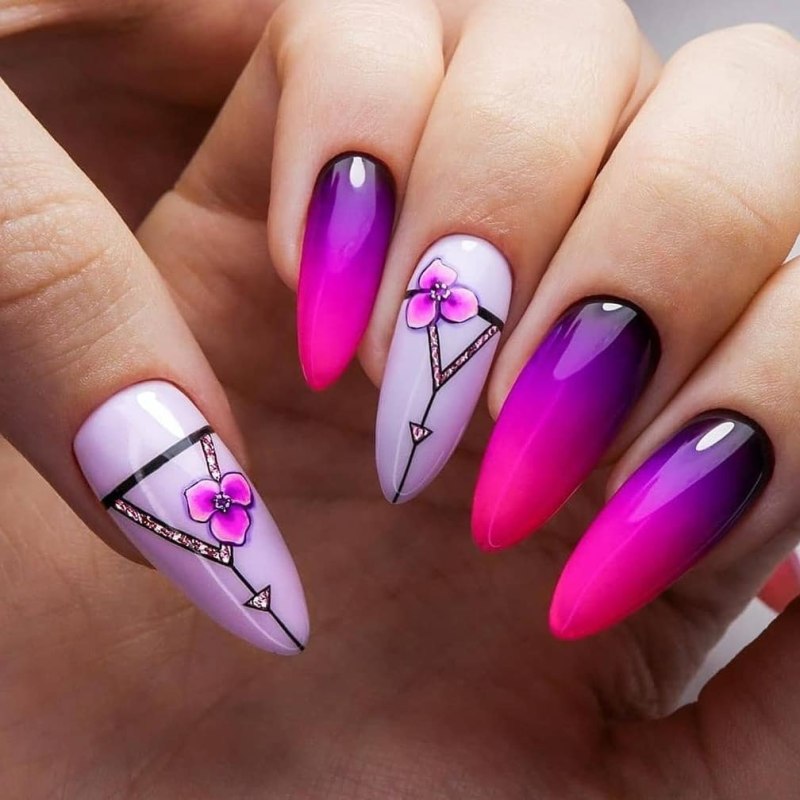 Яркий маникюр тренд