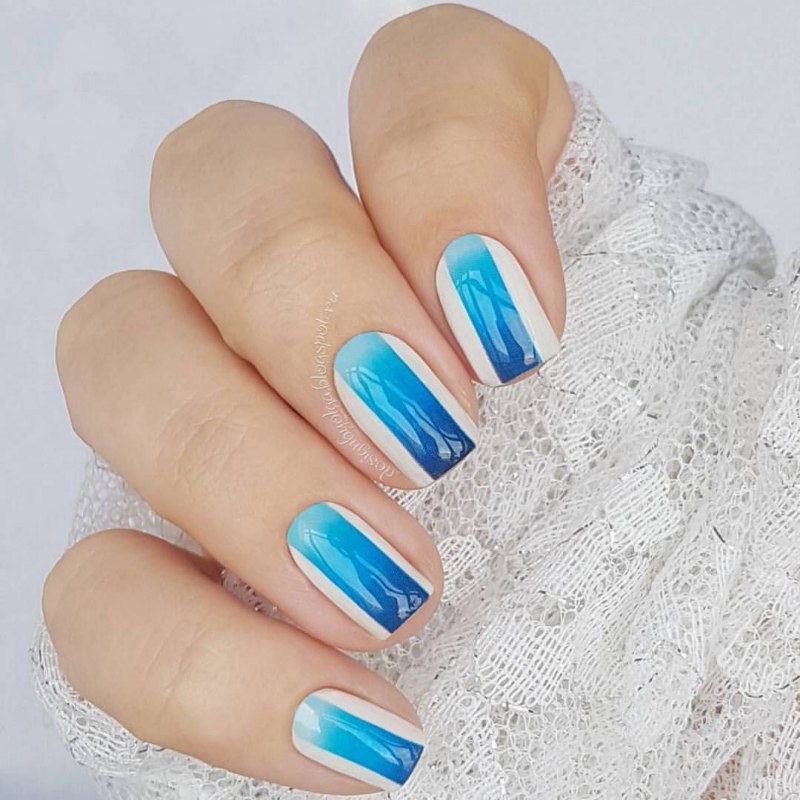 Голубые ногти