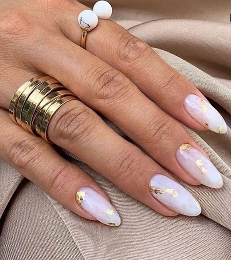 Нюдовый маникюр 2022 миндаль лето