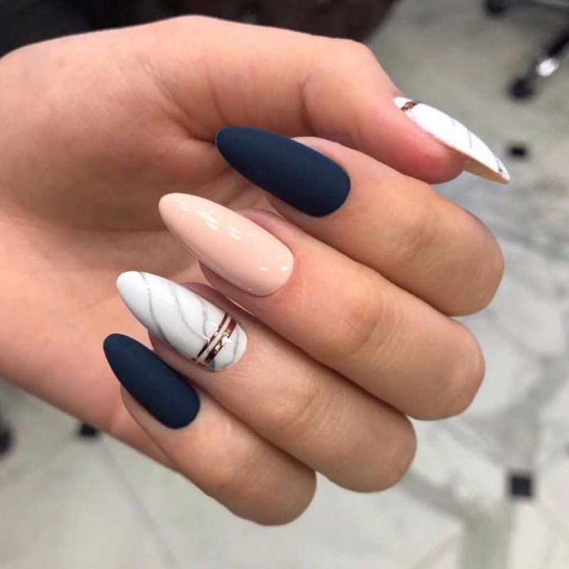 Ногти 2021 на длинные миндалевидной формы