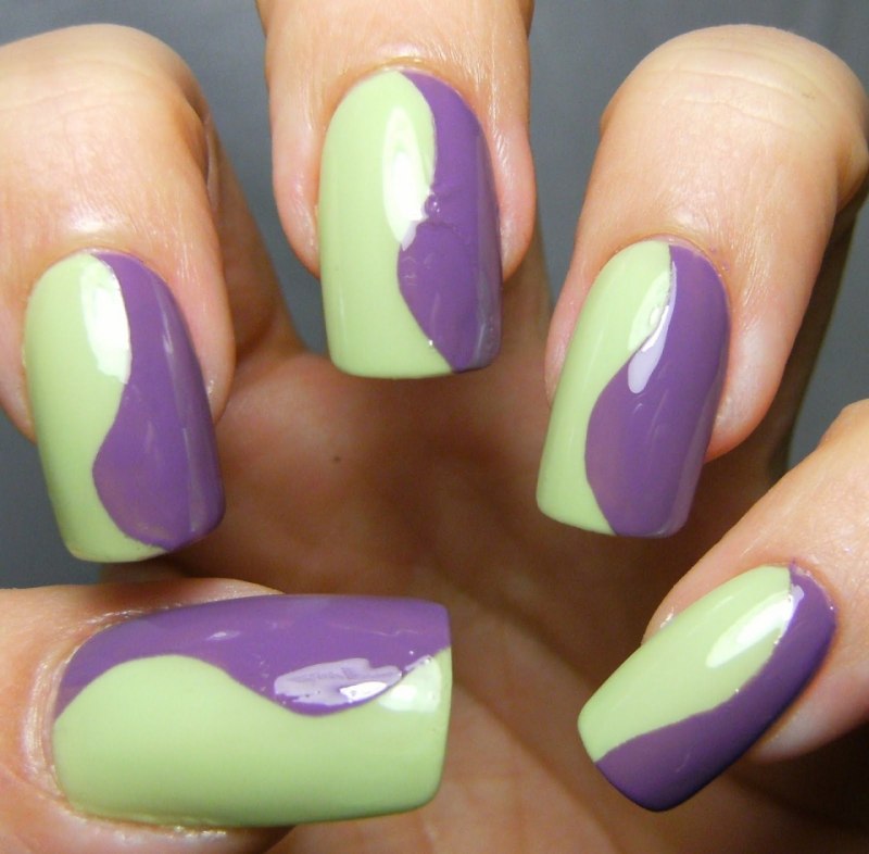 Маникюр два цвета