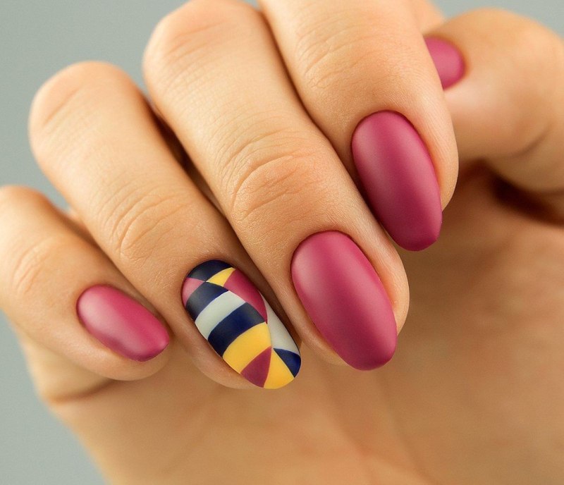 Маникюр разные ногти