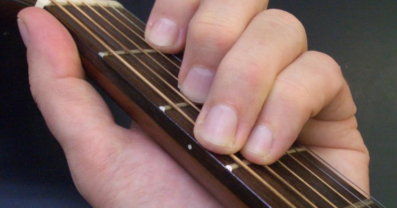 Мозоли от струн гитары