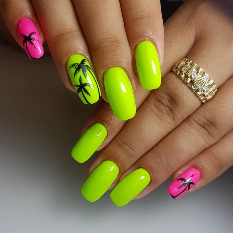 Яркий маникюр