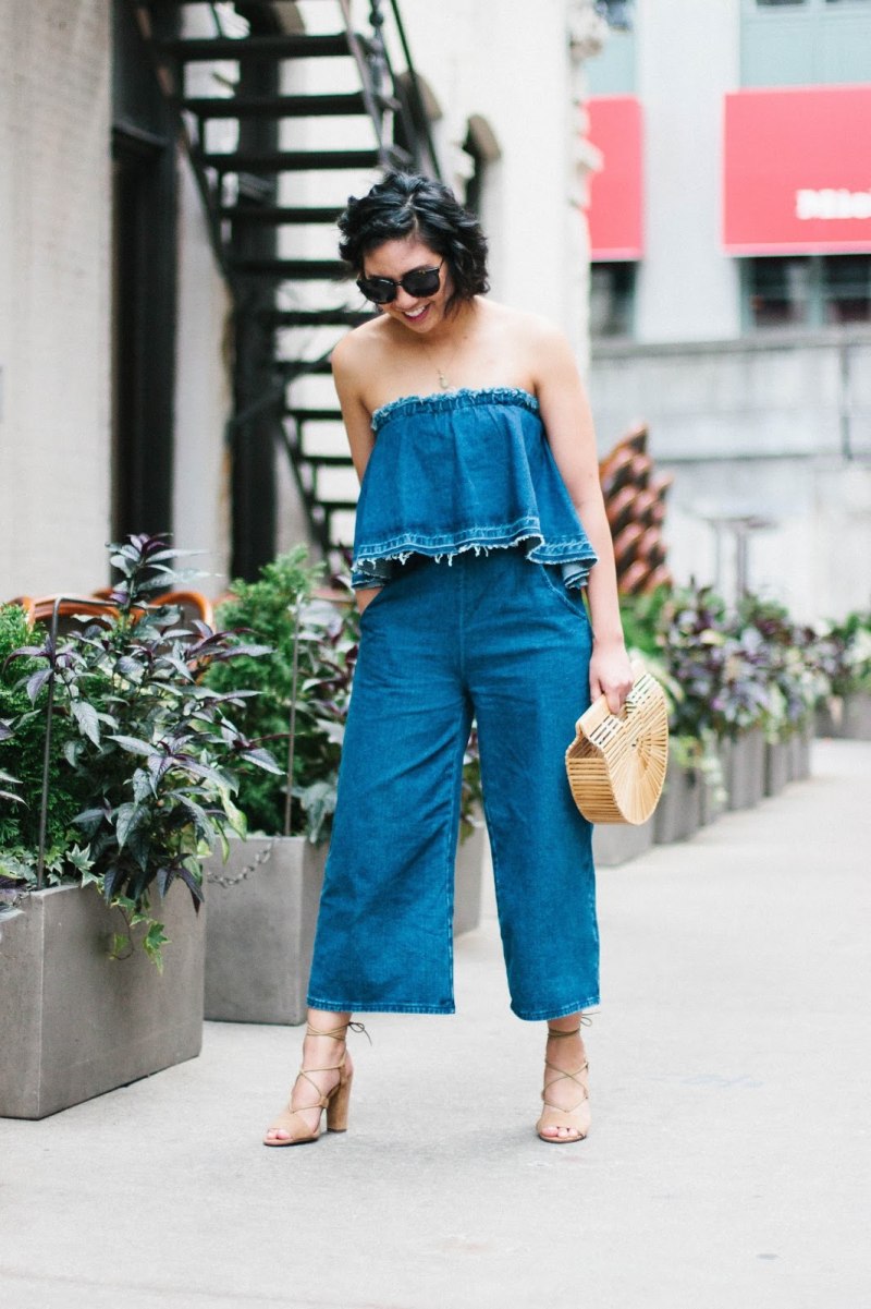 Джинсовый комбинезон оверсайз