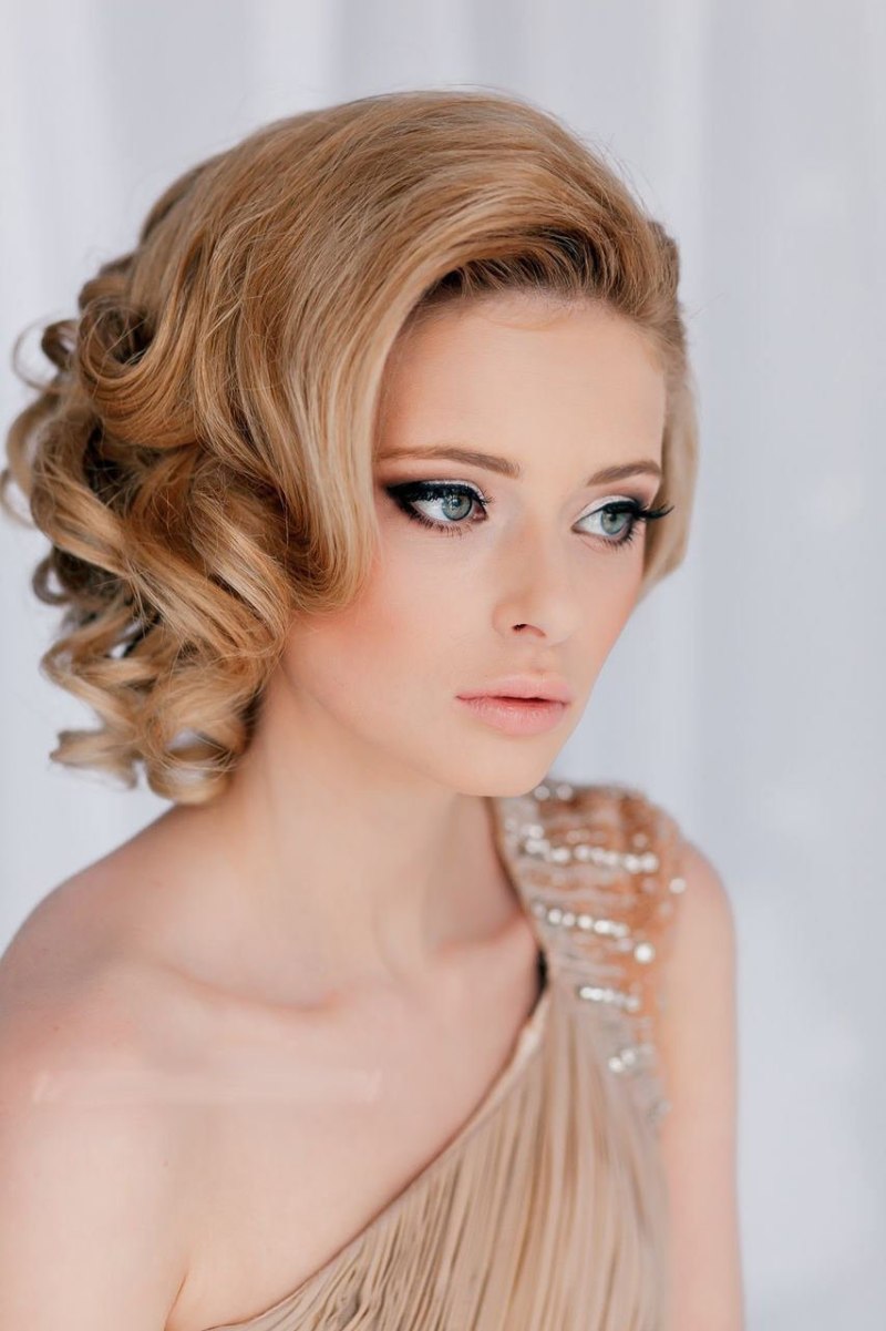 Вечерние прически на короткие волосы