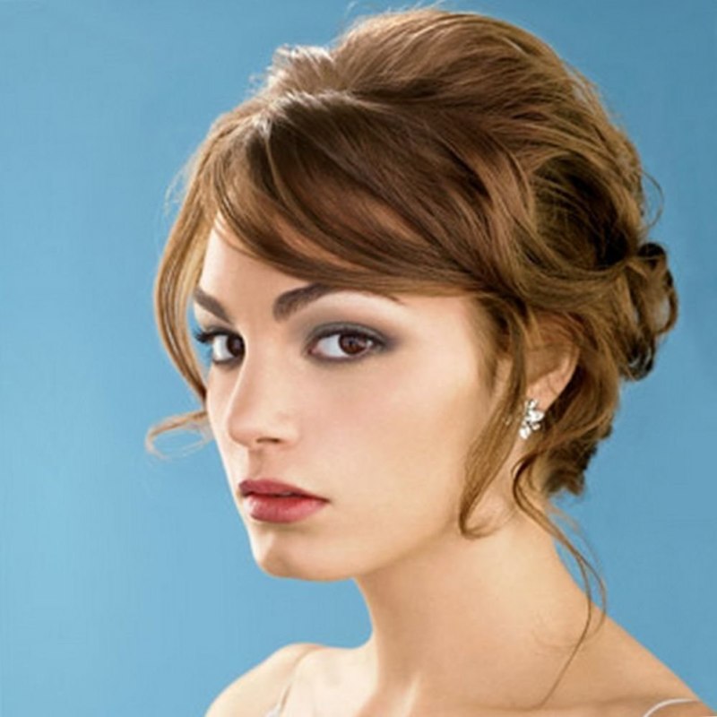 Причёска на каре вечерняя