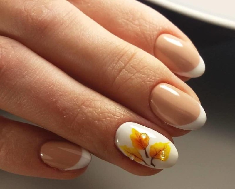 Осенний маникюр на овальные ногти