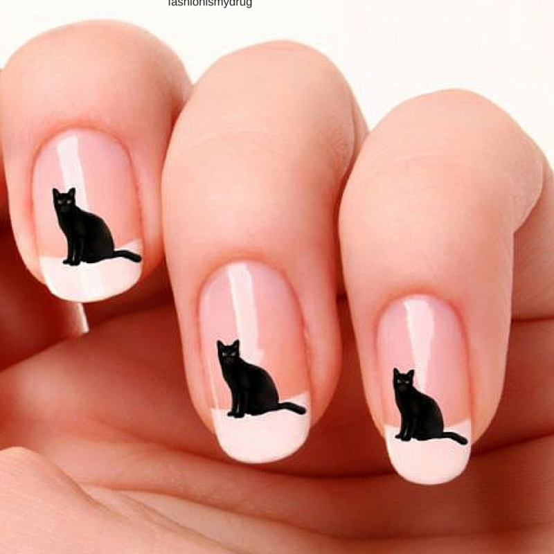Маникюр с кошками на ногтях
