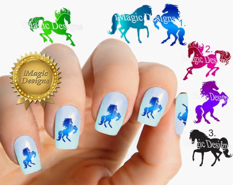 Маникюр с волком