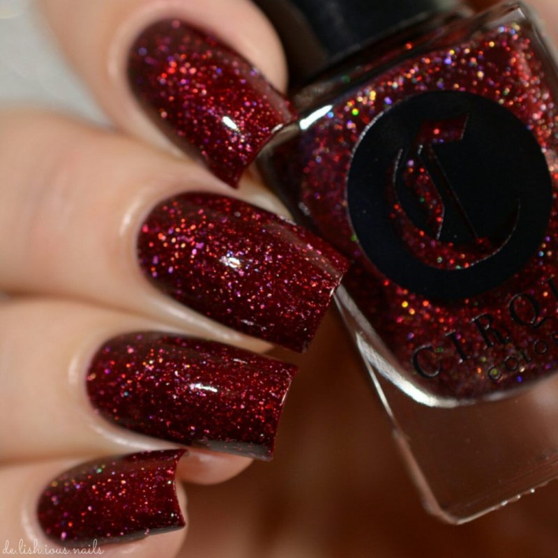 Бордовые ногти с блестками