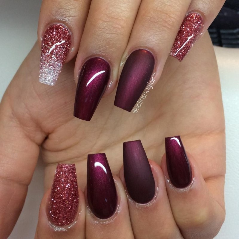 Маникюр бордовый с серебром