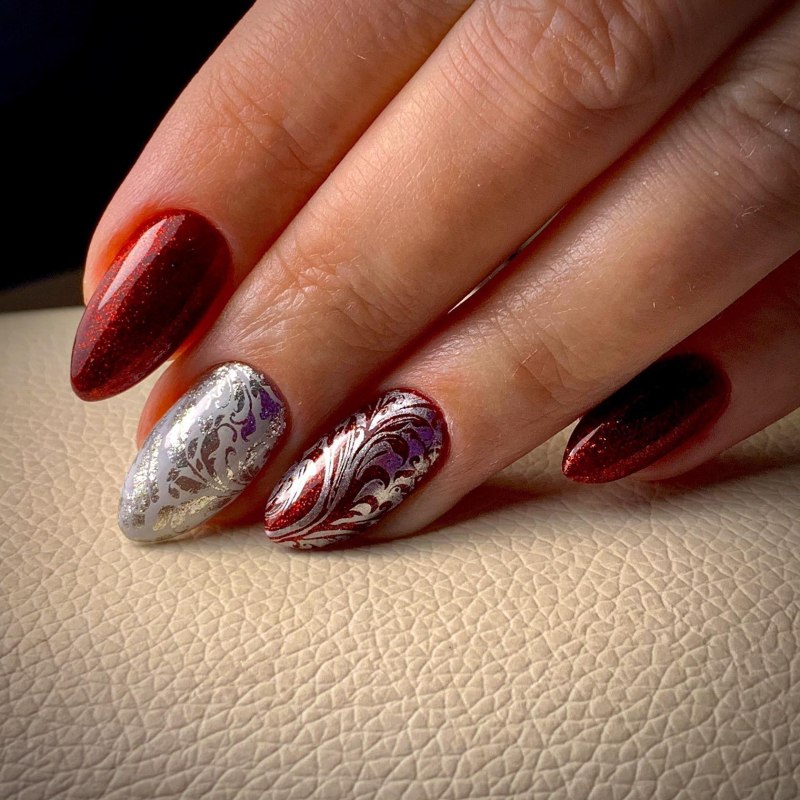 Шеллак красный с блестками