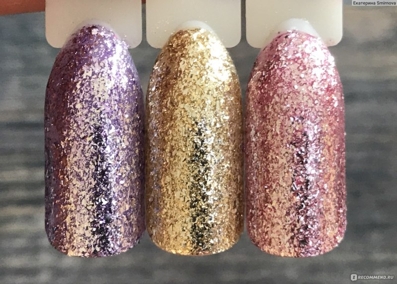 Маникюр с жидкой фольгой