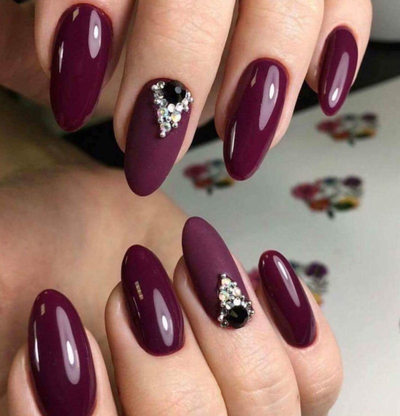 Маникюр бордо марсала бургунди