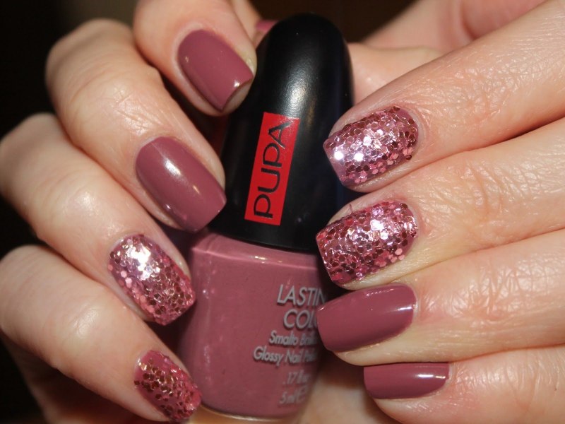 Нежно розовый маникюр