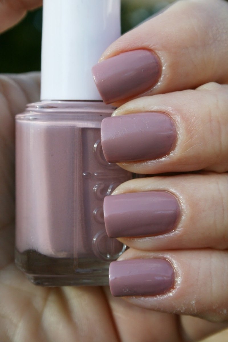 Нюдовые ногти Ирина Мартен