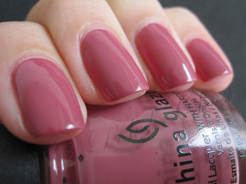 Маникюр в розовых оттенках