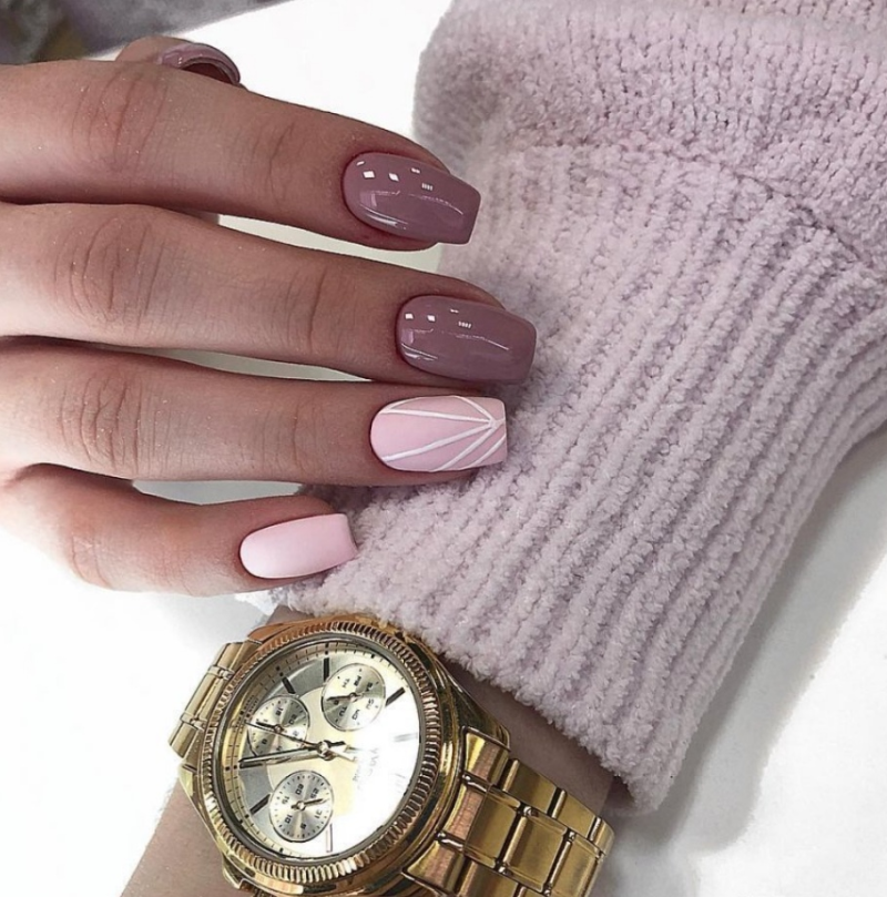 Дымчато розовый цвет ногтей