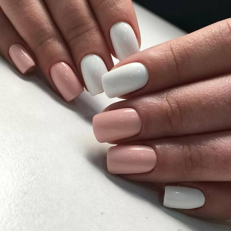 Однотонный маникюр